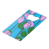 Met de hand getekende roze tulpen op Sky Blue Creditkaart Flessenopener (Achterkant Gekanteld)