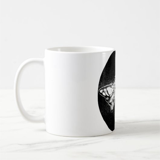 met de hand getekende vlinder koffiemok (Links)