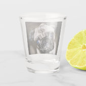 met een blauwe ogen naar beneden shot glas (Achterkant)