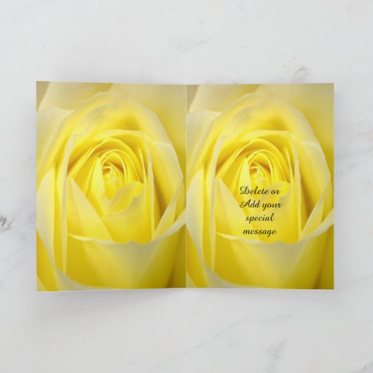 Met een lichtgele roos ben je mijn bruidsmeisje (Binnen)