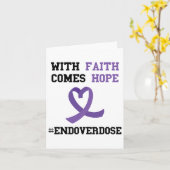 Met geloof komt hoop paarse lint overdosis bewustz kaart (Gele Bloem)