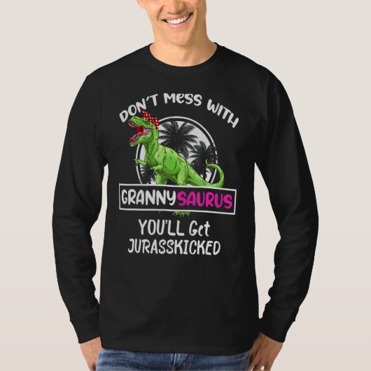 Met Grannysaurus krijg je Jura T-shirt (Voorkant)