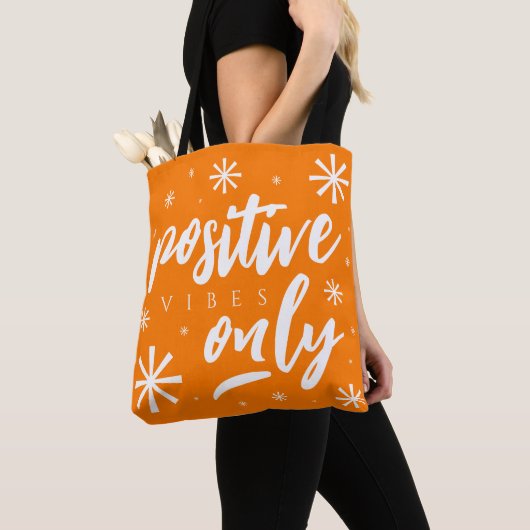 Met handgeschreven, maar positieve afbeeldingen tote bag (Dichtbij)