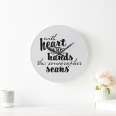 Met hart en handen de Sonographer scans Grote Klok (Huis)