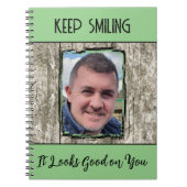 Met het effect Faux grijs hout blijft het glimlach Notitieboek (Voorkant)