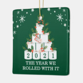 Met het grappige kerstboom voor toiletpapier keramisch ornament (Links)