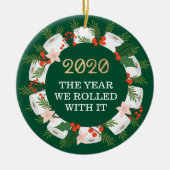 Met het grappige toiletpapier met kerstmis keramisch ornament (Voorkant)