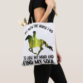 Met het paard ga ik mijn modembos verliezen. tote bag (Dichtbij)