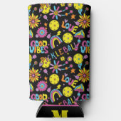 Met initiaal, Groovy, retro 90, zwarte Seltzer Ca Seltzer Blikjeskoeler (Voorkant)