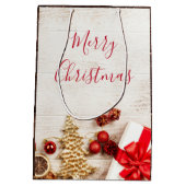 Met kerstmis behandelde items op een Rustige Woode Medium Cadeauzakje (Achterkant)