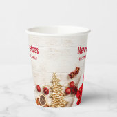 Met kerstmis behandelde items op een Rustige Woode Papieren Bekers (Links)