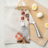 Met kerstmis behandelde items op een Rustige Woode Theedoek (Quarter Fold)