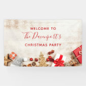 Met kerstmis behandelde items op een Wooden Board  Spandoek (Horizontaal)