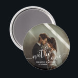 'Met Liefde' Custom Photo Wedding Favoriet Magneet<br><div class="desc">Een stijlvol en elegant bruiloft gunst ontwerp met de woorden "met liefde" in een prachtig wit script lettertype. Het bevat ruimte voor een aangepaste foto,  namen en de trouwdatum in een modern wit lettertype. Een perfecte manier om een persoonlijk tintje toe te voegen aan uw speciale dag!</div>