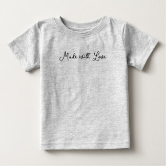 Met liefde gemaakt babyshirt – Zoete cadeau voor p