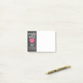 Met liefde gemaakt door jou - warm roze en krijt post-it® notes (Op bureau)