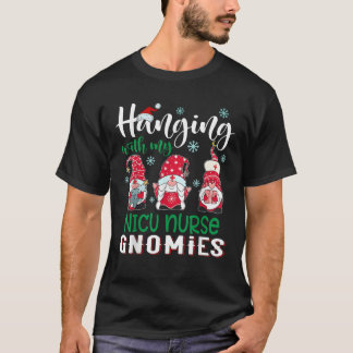 Met mijn NICU Zurse Gnomies Funny Santa Hat T-shirt