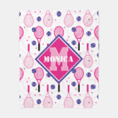 Met naam en initiaal, roze en paarse tennisrackets fleece deken (Voorkant)