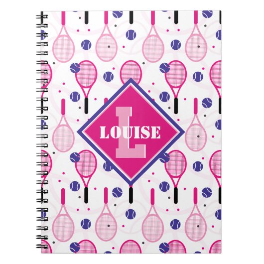 Met naam en initiaal, roze en paarse tennisrackets notitieboek (Voorkant)