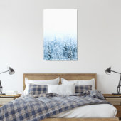 Met sneeuw bedekt bos met beukenspar in mist canvas afdruk (Insitu (Slaapkamer))