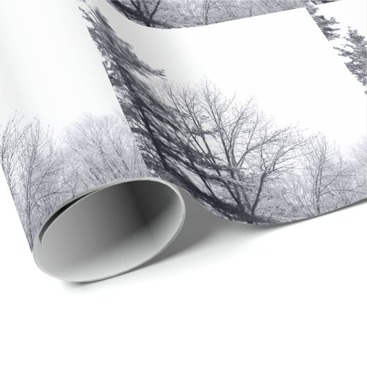 Met sneeuw bedekte bomen: horizontaal cadeaupapier (Rol Hoek)