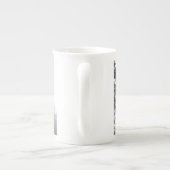 Met sneeuw bedekte bomen: verticaal porselein kop (Achterkant)