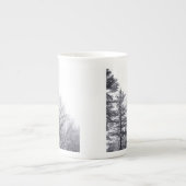 Met sneeuw bedekte bomen: verticaal porselein kop (Voorkant)