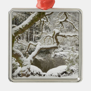 Met sneeuw bedekte Japanse esdoorn Metalen Ornament