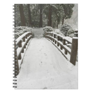 Met sneeuw bedekte maansbrug, Japanse Tuin Notitieboek