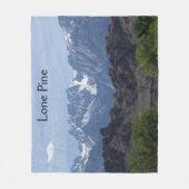 Met sneeuwgemap beklede bergen van de Lone Pine Fleece Deken (Voorkant)