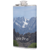 Met sneeuwgemap beklede bergen van de Lone Pine Heupfles (Links)