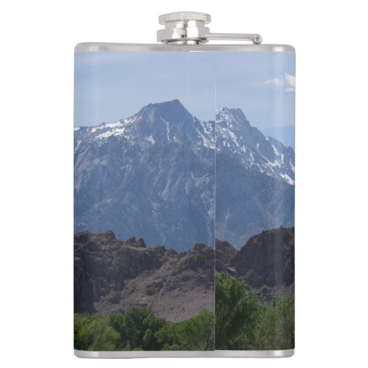 Met sneeuwgemap beklede bergen van de Lone Pine Heupfles (Achterkant)