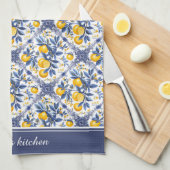 Met tekst Lemon Azulejo met blauwe elementen Theedoek (Quarter Fold)