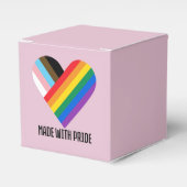 Met trots gemaakte regenbooghart aangepaste modern bedankdoosjes (Voorkant Zijde)