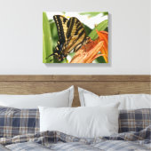 Met vlinder omwikkeld canvas (Insitu (Slaapkamer))