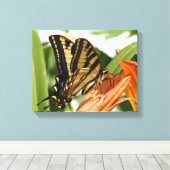 Met vlinder omwikkeld canvas afdruk (Insitu (Houten vloer))