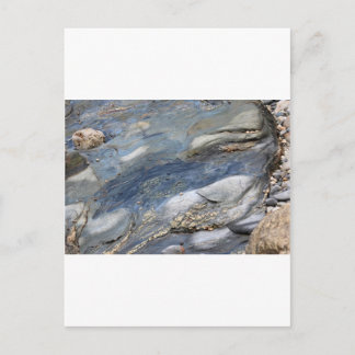 met zee gewassen rotsen briefkaart