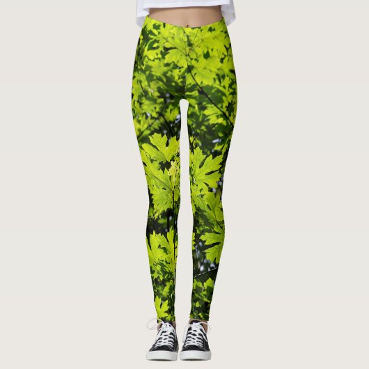 Met zondeklapte bladeren in het bos leggings (Voorkant)