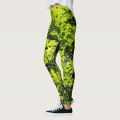 Met zondeklapte bladeren in het bos leggings (Links)