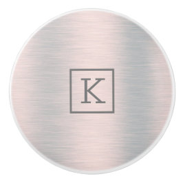 Metaalachtig zilvergrijs geborsteld aluminium uite keramische knop