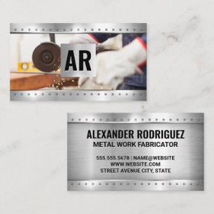 Metaalbewerker in de productie   Metalen klinknage Visitekaartje
