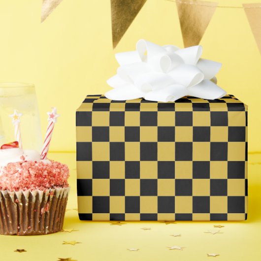Metaalgoud met Zwarte Vierkante Stijl Cadeaupapier (Verjaardagsfeest)