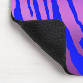 Metaaltijgerstrepen roze blauw muismat (Hoek)