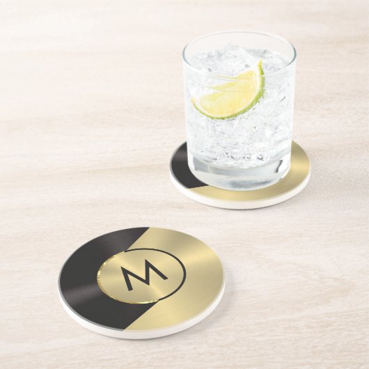 Metaalvormig ontwerp voor zwart en goud zandsteen onderzetter (Zijkant)