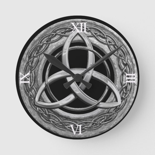 Metal Celtic Trinity Knot Ronde Klok (Voorkant)