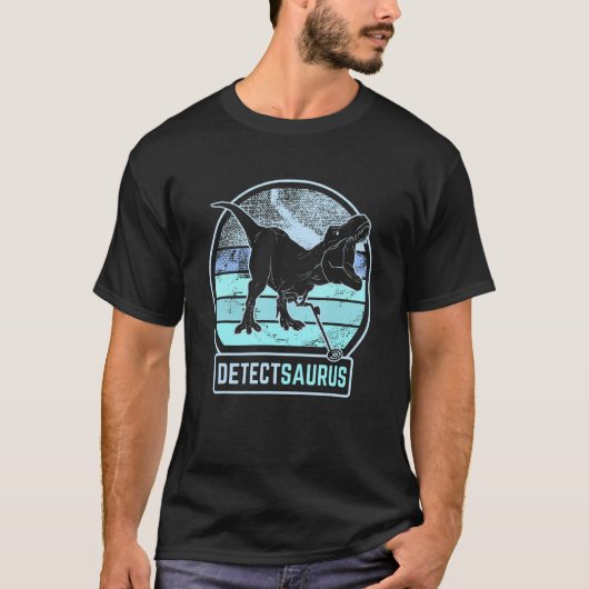 Metal Detecting Treasure Hunt Detectorist Detects T-shirt (Voorkant)