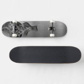 Metalen achtergrond met mechanische schade skateboard (Horizontaal)