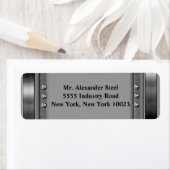 Metalen rand met bouten labels (Insitu)