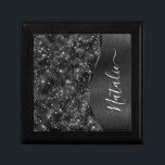Metallic Black Glitter Personalized Cadeaudoosje<br><div class="desc">Pas deze zwarte geborstelde metalen en glamoureuze faux glitter-gevarieerde cadeaudoos eenvoudig aan met uw eigen eigen naam.</div>