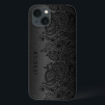 Metallic Black met zwarte Paisley Lace iPhone 13 Hoesje<br><div class="desc">Zwart,  donkergrijs metalen ontwerp geborsteld aluminium met zwarte florale paisleykant.  en optioneel monogram</div>